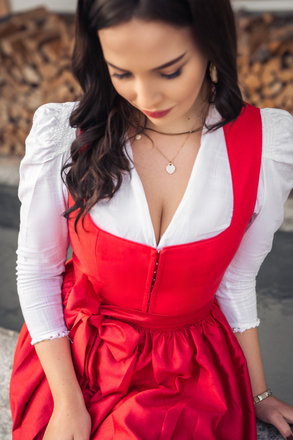 Rotes Dirndl aus Baumwolle & Leinen